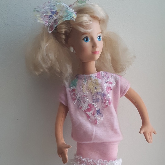 Vintage 1986 Hot Looks Doll - Picture 12 of 12